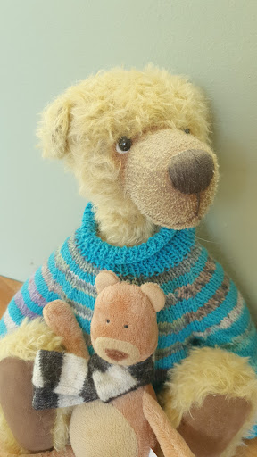 Knoevelkes Gertie's online mohair shop. - Thumbnail