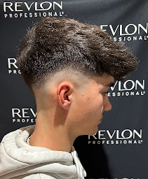 Photo n°18 de Belle Hair Coiffure à Gourdon (Salon de coiffure)