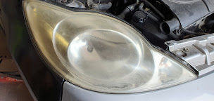 Photo n°17 de Ludo Carrosserie Rapide et fermer définitivement. Cordialement à Pont-d'Ain (Atelier de carrosserie automobile)