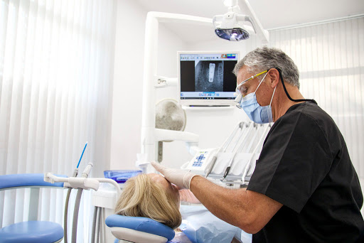 Clínica Dental Ricardo Alaniz - Thumbnail