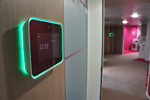 Photo n°5 de STARDUST CONNECT à Fontenay-sous-Bois (Fournisseur de matériel audiovisuel)