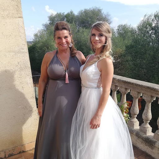 Friseur Pelequria Hair and Beauty - Wedding Fashion, Pediküre , Maniküre - Thumbnail