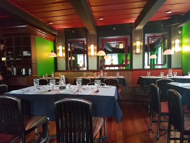D'Orsay Restaurant-Pub