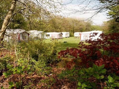 Tamar Lake Farm Camping & Caravan Site - Thumbnail