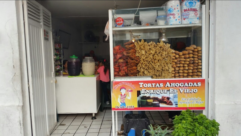 Tortas Ahogadas Enrique's
