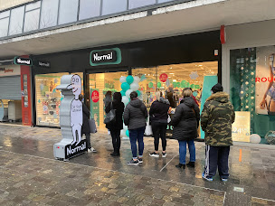 Photo n°1 de NORMAL Valenciennes, Place d'Armes à Valenciennes (Magasin de produits de beauté)