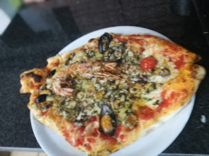 Photo n°39 de pizzeria Molto Bene da Eduardo à Aix-les-Bains (Pizzeria)