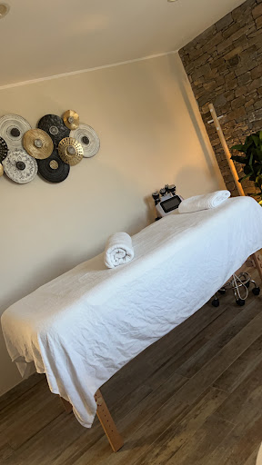 Riviera Formation Centre De Formation : Massage Et Esthétique - Thumbnail