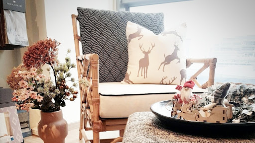 Centrepiece Furnishing