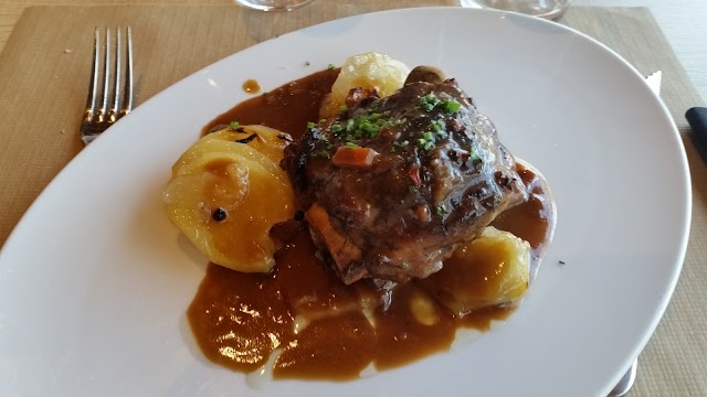 4 CANYES restaurant