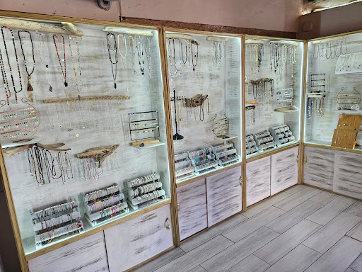 CHELOW Boutique Joyeria - Thumbnail