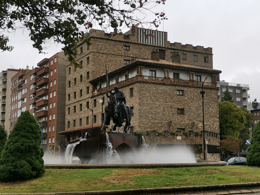 MONUMENTO AL "CABALLERO TEMPLARIO" - Thumbnail