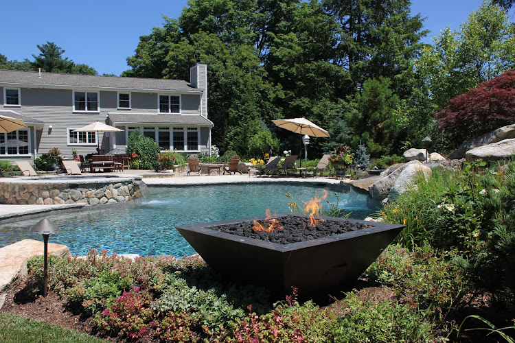 Ferrari Pools: Custom Outdoor Living in Shrewsbury