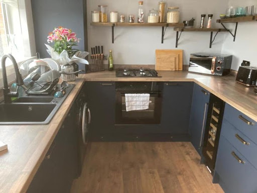 Fully Fitted Kitchens Scotland Logo