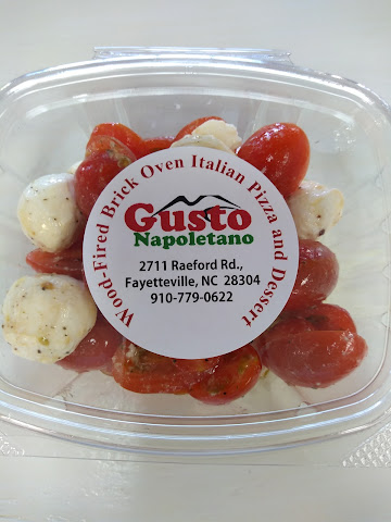 Gusto Napoletano Italian Restaurant and Pizzeria by null