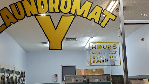 Y Mart - Visual