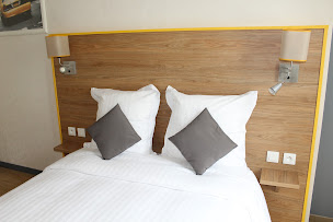 Photo n°69 de Logis Le Grand Hôtel Montval-sur-Loir à Montval-sur-Loir (Cave à vins)