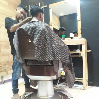 KAMINOKE Barber, Author: Takal Tikil DDR