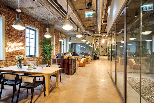 Medicover Stomatologia | Elektrownia Powiśle | Metamorfozy uśmiechu | Implanty | Ortodonta | Warszawa