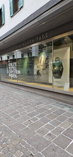 The North Face Store Cortina - Thumbnail