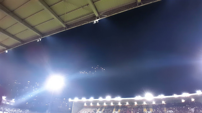 Edmond Machtens Stadion telefoonnummer