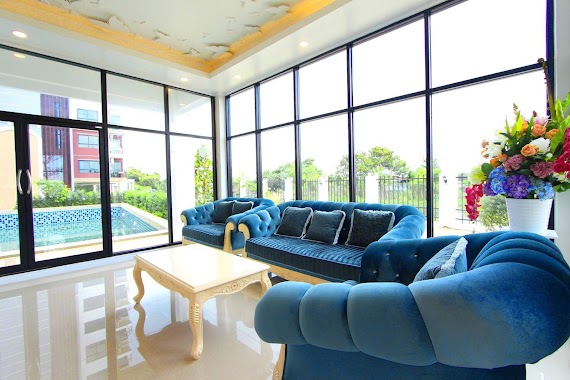 The Venese Hotel, Author: Sureerat Wisitpakdikul