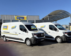 Photo n°10 de Berger Location 79 à Niort (Agence de location de fourgonnettes)