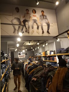 Levi’s Store multan