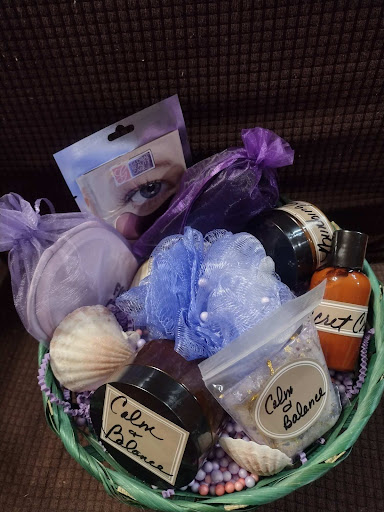 Paradise Essentials - Visual