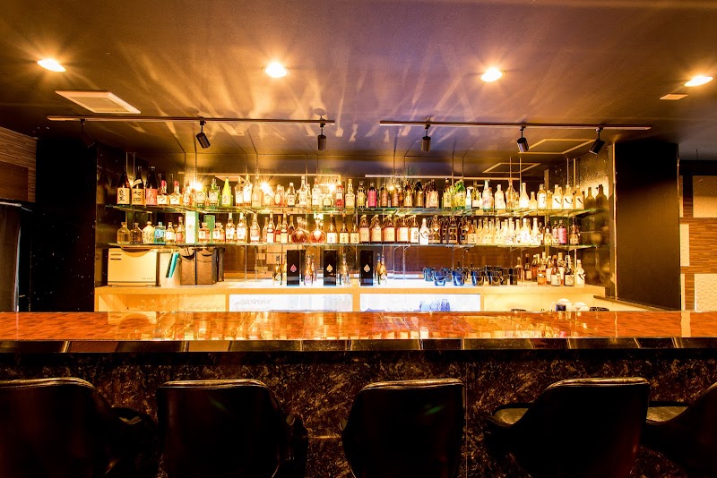 ニュークラブ カルネ