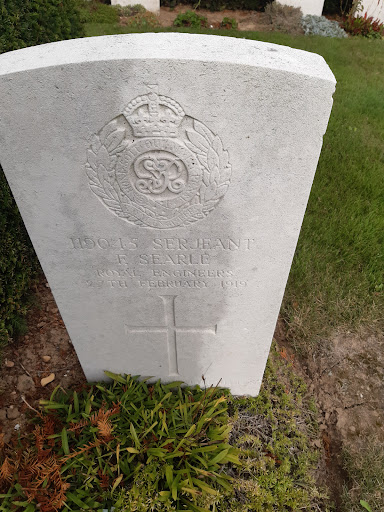maurois communal cemetery ww1 Gallery - France