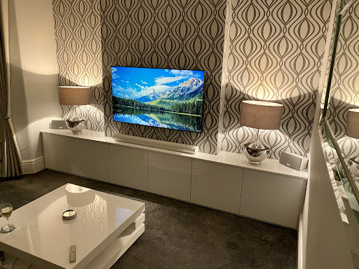 Ryan Electrical Services - Visual