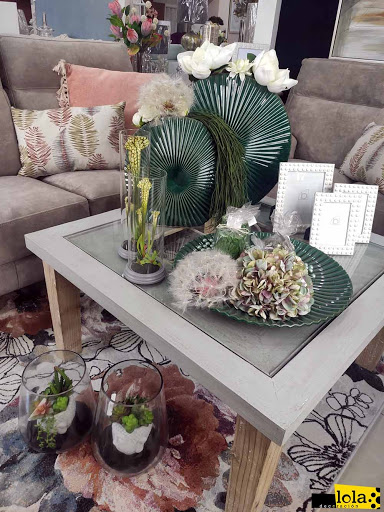Lola Decoración, Mobiliario, Decoración y Diseño de Interiores - Thumbnail