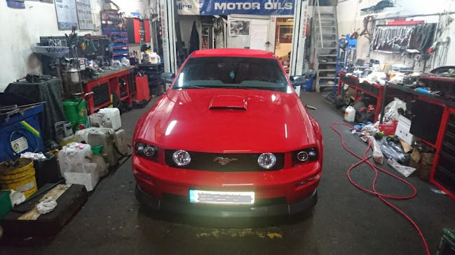Komentarze i opinie o MOTOKRISCAR WARSZTAT SAMOCHODOWY, SPRZEDAŻ SAMOCHODÓW JEEP, DODGE, CHRYSLER