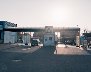 Photo n°11 de O’CARS à Saint-André-sur-Orne (Station de lavage automobile)