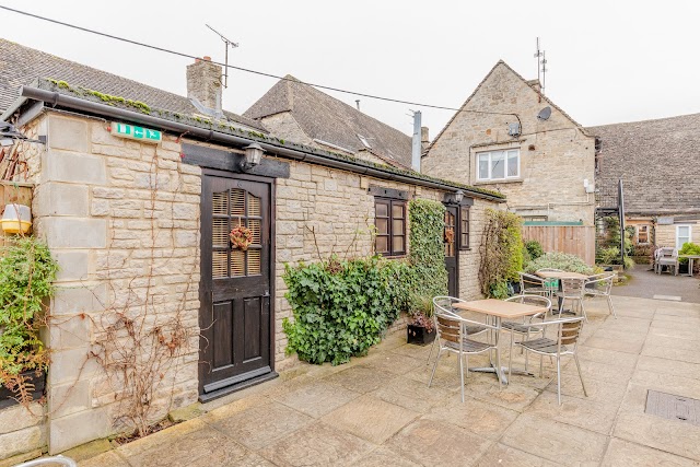 Priory Restaurant and Bed & Breakfast Burford