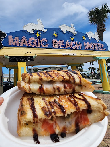 Beachside Caffe by YAMO - Thumbnail