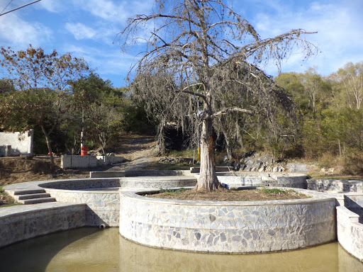 Agua termal El bañito Los Canelos - Thumbnail
