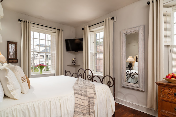 Bayfront Marin House by null