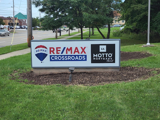 RE/MAX Crossroads Strongsville - Thumbnail