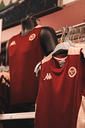 Photo n°13 de INTERSPORT BORDEAUX SAINTE-CATHERINE à Bordeaux (Magasin de vêtements pour jeunes)