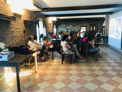 Va Oltre - La Tenuta Gallery - Italy