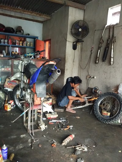 Photos of Cipenk Motor