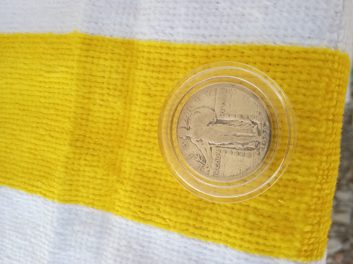 Coin Den - Thumbnail