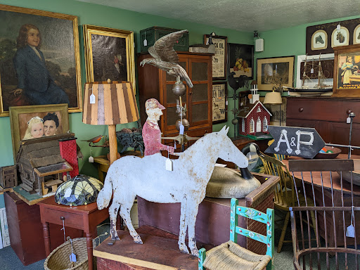 Champlain Valley Antique Center Gallery - United States