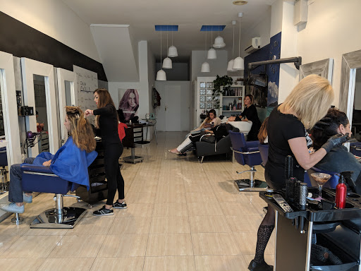 Claudia Ayala Peluqueria - Spain