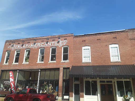 The Dunlap Mercantile Logo