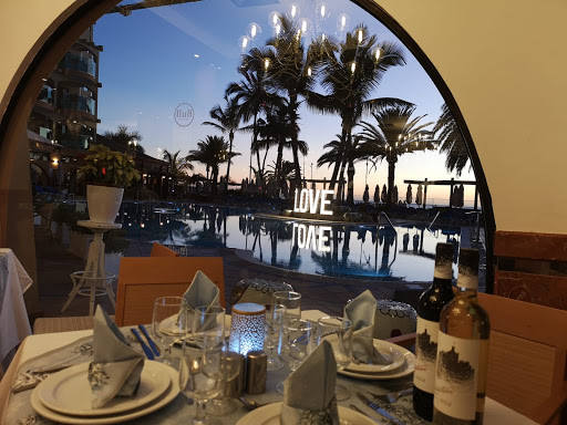 Madelon Lucas - Travel Counsellor - Thumbnail