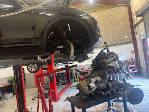 Photo n°4 de GARAGE SH BRIE AUTOMOBILE Mécaniques toute marques à Brie-Comte-Robert (Électricien automobile)