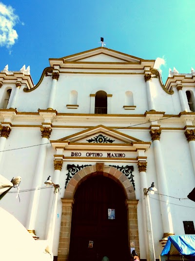 Photos of Iglesia De Santiago El Mayor
